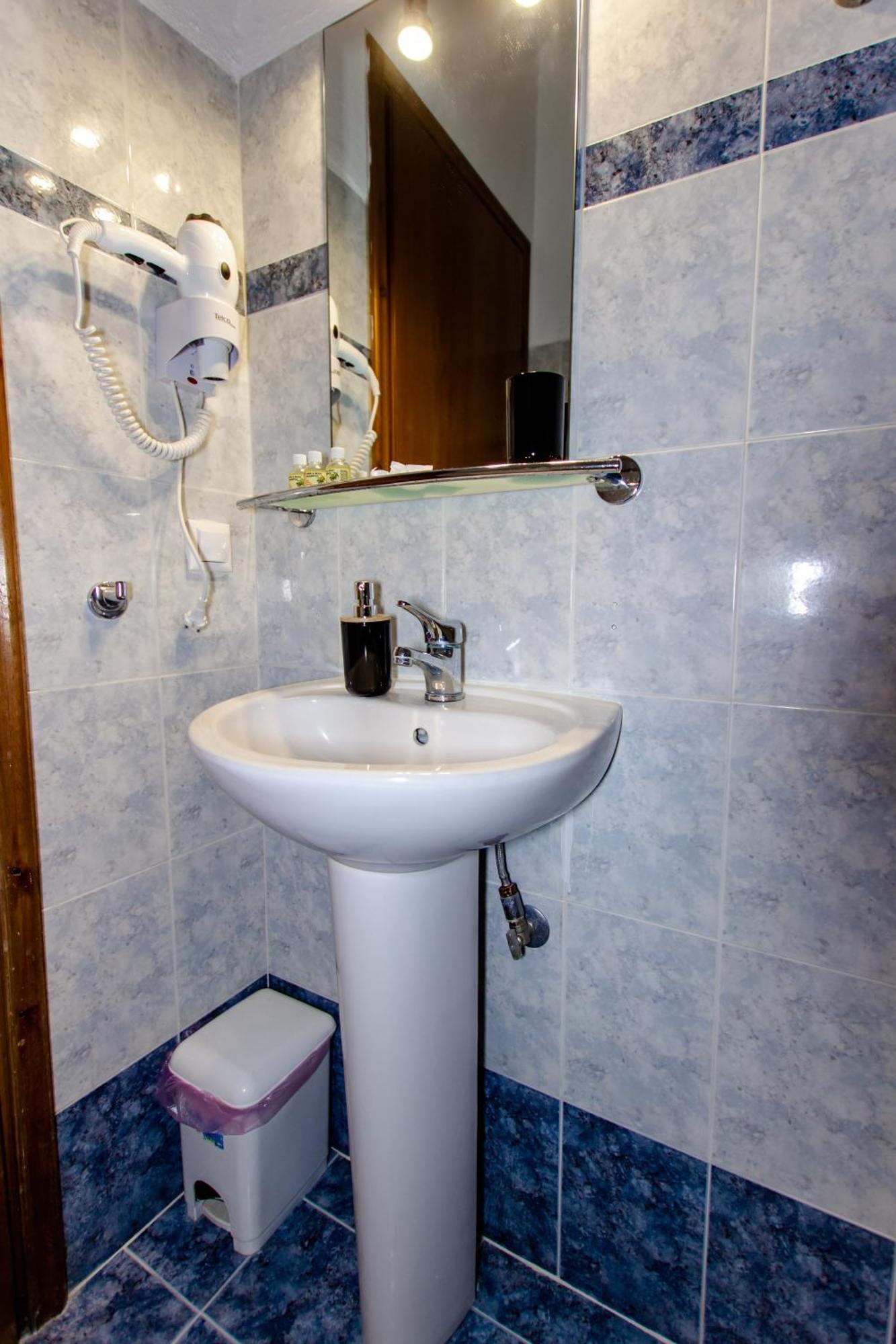 Athanasia Inn Vrasná 외부 사진