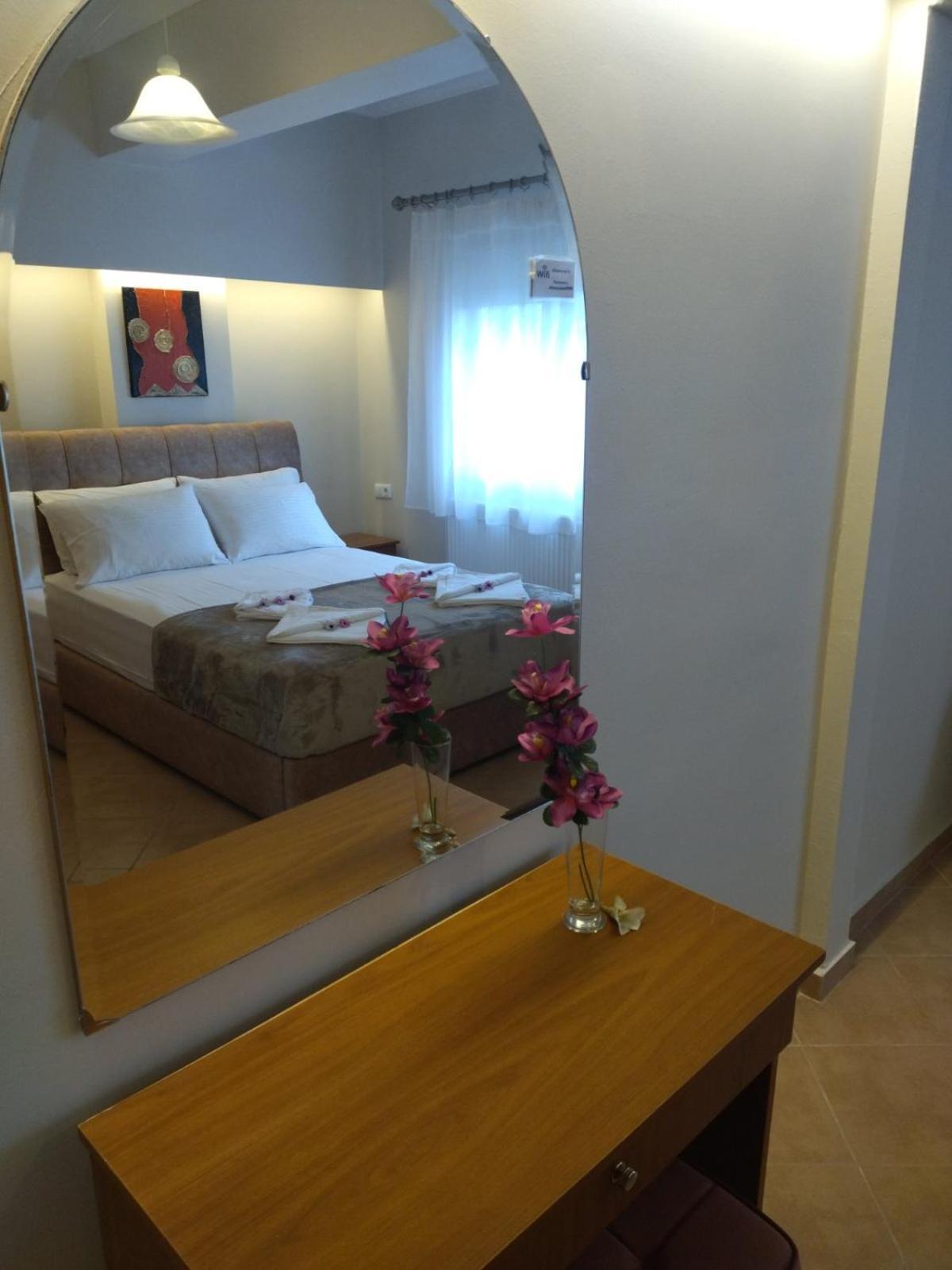 Athanasia Inn Vrasná 외부 사진
